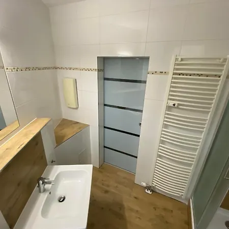 Direkt Am Elbradweg